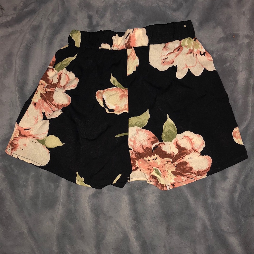 Flower shorts